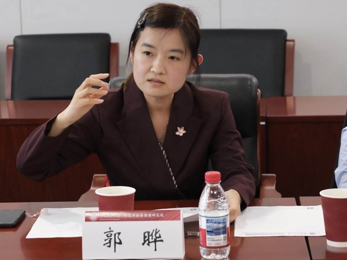 4.郭晔副教授评议